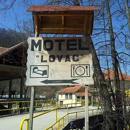 Lovac 汽车旅馆 Strpce